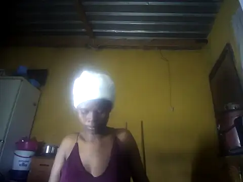 Caramelchick01 online show from September 2025 05:56:01 PM