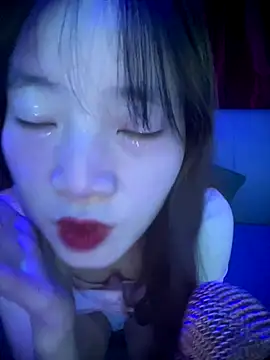 littleqiu online show from September 2025 10:38:02 AM