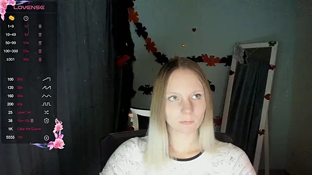 Kassandra XX online show from October 2025 01:14:01 PM