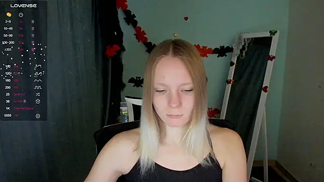 Kassandra XX online show from October 2025 01:01:02 PM