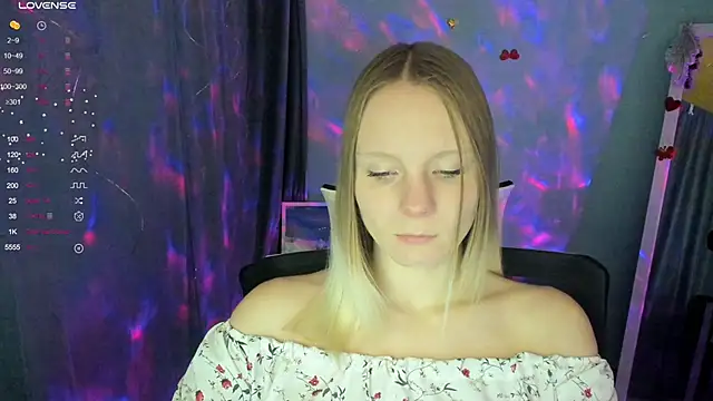 Kassandra XX online show from November 2025 01:33:02 PM