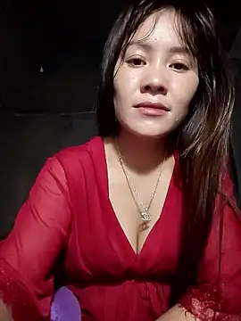 Snapshot of TinTim02 chatting on April 2026 10:18:01 PM TinTim02 online show from April 2026 10:18:01 PM