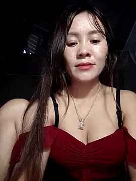 Snapshot of TinTim02 chatting on May 2026 11:15:01 AM TinTim02 online show from May 2026 11:15:01 AM