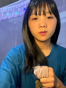 thaoyeuuu online show from September 2025 02:49:01 PM