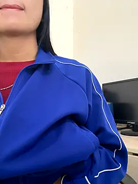 thaoyeuuu online show from October 2025 02:10:01 AM