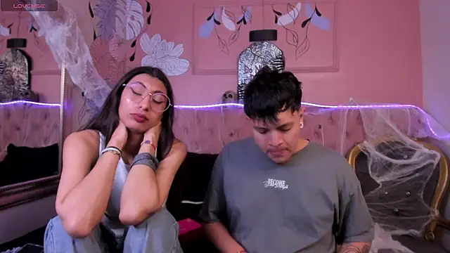 Ethan N Abby online show from October 2025 08:07:02 PM