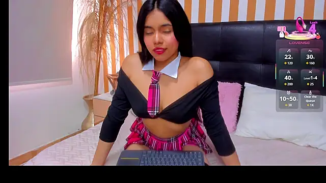 Snapshot of LunaToledo chatting on November 2025 12:49:01 PM LunaToledo online show from November 2025 12:49:01 PM