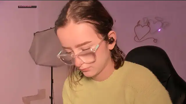 Snapshot of kristal_joi_dl chatting on October 2025 12:22:02 PM kristal joi dl online show from October 2025 12:22:02 PM