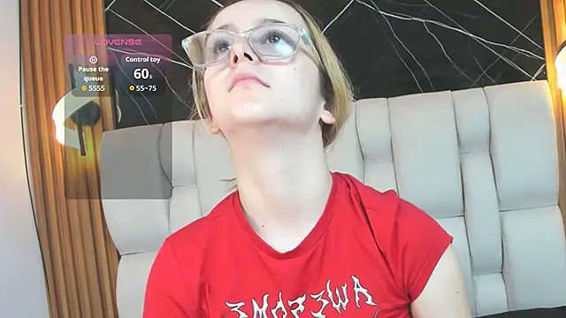 Snapshot of kristal_joi_dl chatting on November 2025 12:19:02 PM kristal joi dl online show from November 2025 12:19:02 PM