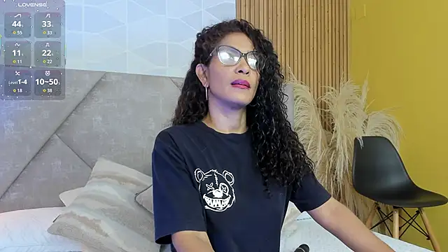 Brunnette Sensation online show from September 2025 06:32:02 PM