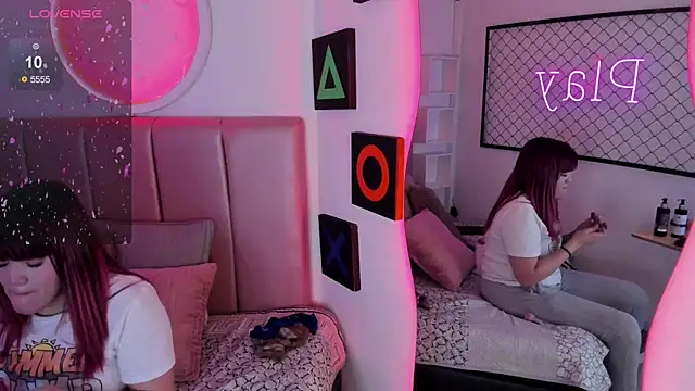 evaa jones1 online show from September 2025 05:00:02 AM