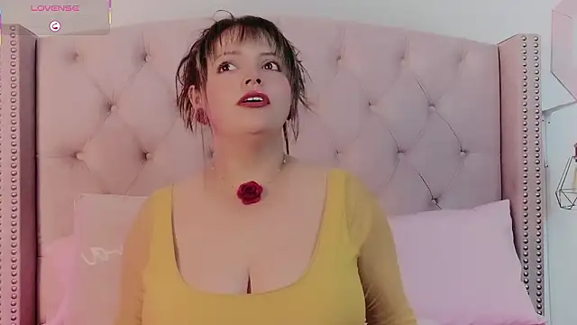 Snapshot of vintoria_cherry chatting on February 2026 11:11:01 AM vintoria cherry online show from February 2026 11:11:01 AM