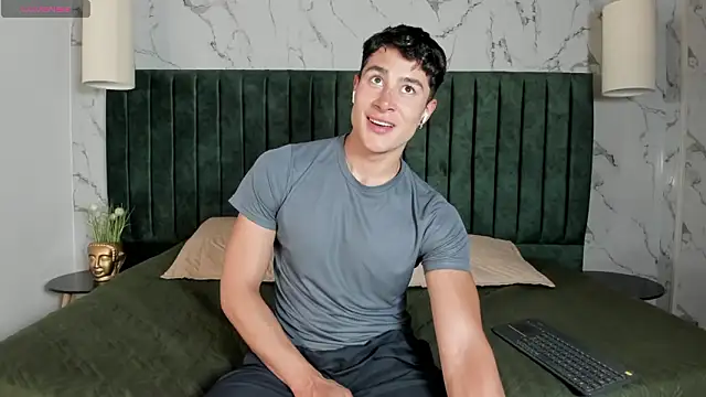 AustinJones  online show from January 2026 09:20:01 PM