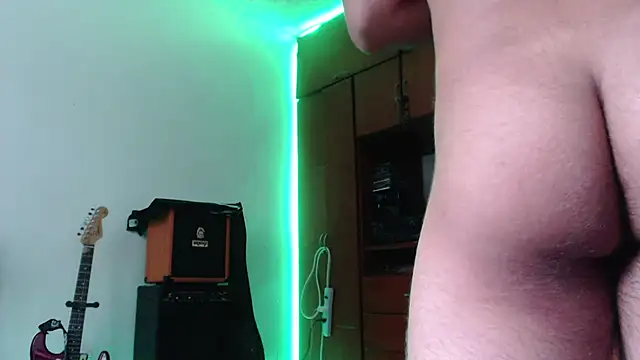 Diego  Barbarie   online show from October 2025 09:44:02 PM