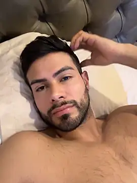 ZarekFox online show from September 2025 08:30:02 PM