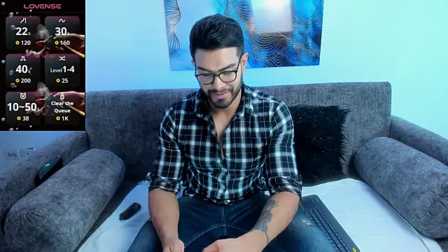 ZarekFox online show from October 2025 07:25:02 PM