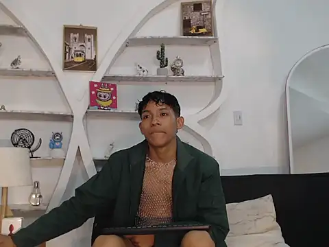 Snapshot of BEAUTY_BOYS1 chatting on September 2025 07:08:02 AM BEAUTY BOYS1 online show from September 2025 07:08:02 AM