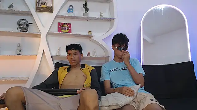 Snapshot of BEAUTY_BOYS1 chatting on September 2025 07:12:01 AM BEAUTY BOYS1 online show from September 2025 07:12:01 AM