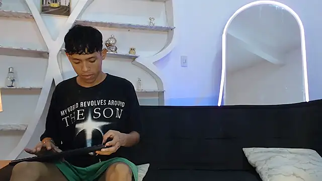 Snapshot of BEAUTY_BOYS1 chatting on September 2025 07:12:02 AM BEAUTY BOYS1 online show from September 2025 07:12:02 AM