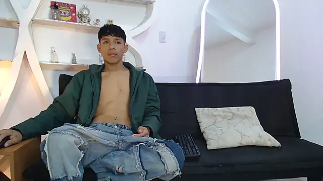 Snapshot of BEAUTY_BOYS1 chatting on September 2025 07:12:01 AM BEAUTY BOYS1 online show from September 2025 07:12:01 AM