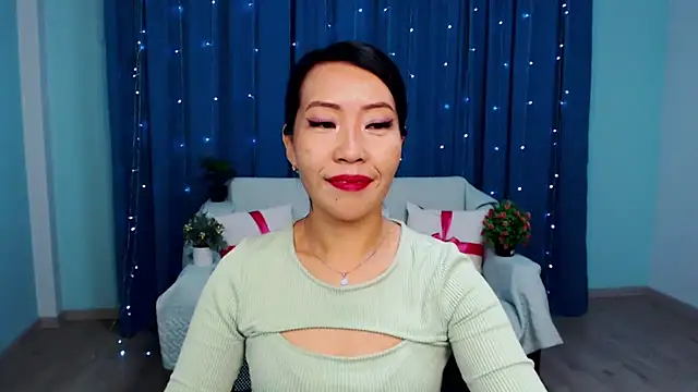 Snapshot of LiaPak chatting on September 2025 12:00:02 AM LiaPak online show from September 2025 12:00:02 AM