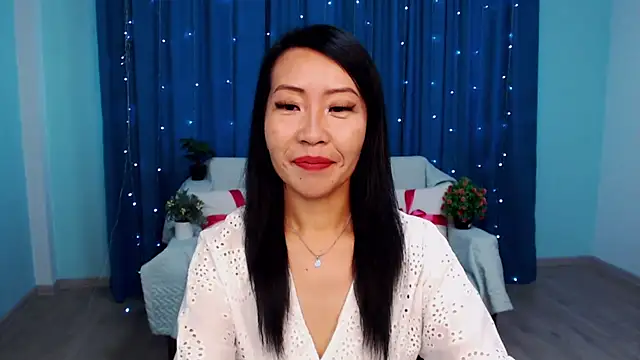 Snapshot of LiaPak chatting on September 2025 12:01:02 AM LiaPak online show from September 2025 12:01:02 AM