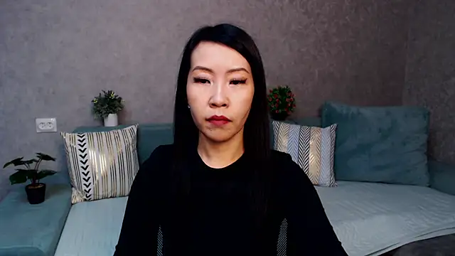 Snapshot of LiaPak chatting on November 2025 01:04:01 AM LiaPak online show from November 2025 01:04:01 AM