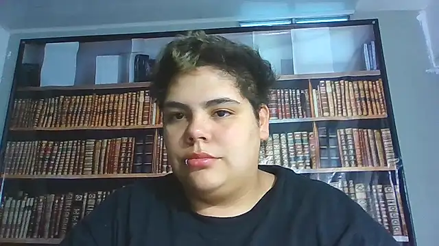 Hailey Curvy online show from November 2025 11:00:01 AM