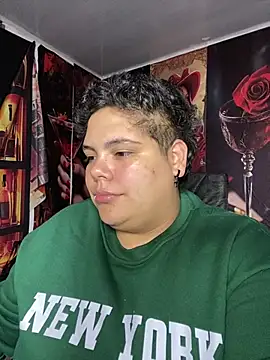 Snapshot of Hailey_Curvy chatting on July 2026 04:04:02 AM Hailey Curvy online show from July 2026 04:04:02 AM