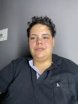 Snapshot of Hailey_Curvy chatting on August 2026 10:34:02 PM Hailey Curvy online show from August 2026 10:34:02 PM