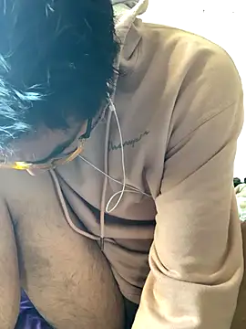 DanBfl online show from October 2025 06:54:02 PM