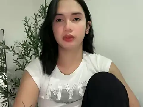 Snapshot of Sweet_Hannahx chatting on July 2026 01:25:02 PM Sweet Hannahx online show from July 2026 01:25:02 PM