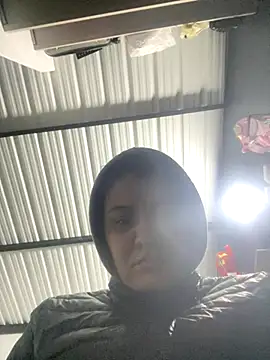 Snapshot of Madyson94 chatting on November 2025 10:52:02 AM Madyson94 online show from November 2025 10:52:02 AM