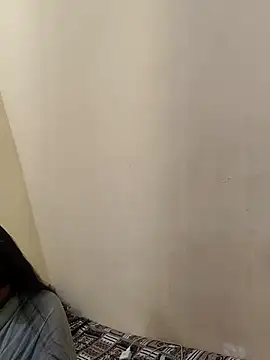 Hot modal online show from November 2025 04:53:01 PM