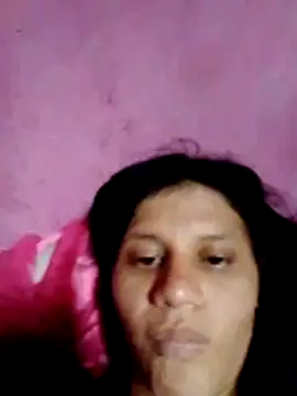 chiquitaputa online show from April 2026 08:45:02 PM