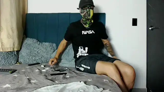 Warmteam777 online show from September 2025 08:14:01 AM