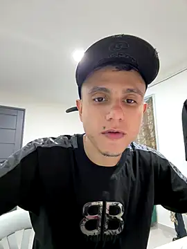 Warmteam777 online show from September 2025 08:20:02 PM