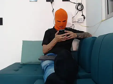 Warmteam777 online show from September 2025 03:06:02 PM