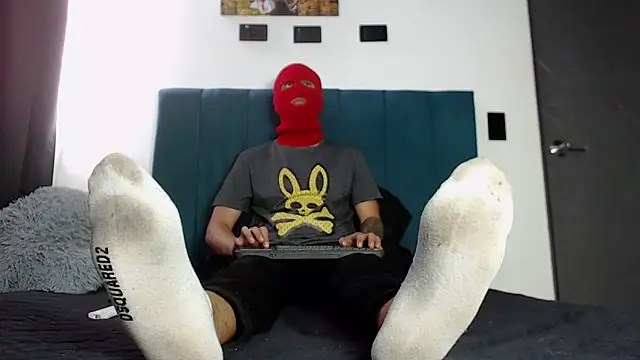 Warmteam777 online show from September 2025 04:34:01 PM