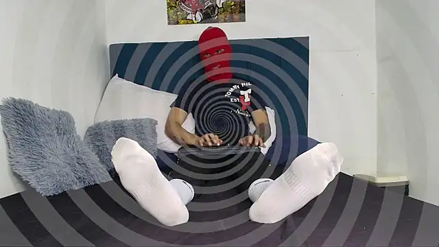 Warmteam777 online show from November 2025 03:39:01 PM