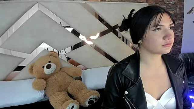 Valery Brand online show from September 2025 11:43:01 AM