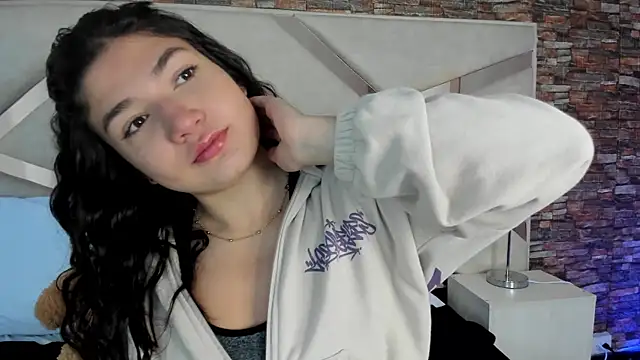 Valery Brand online show from September 2025 11:26:01 AM