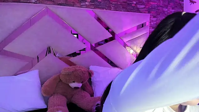 Valery Brand online show from October 2025 12:49:02 PM