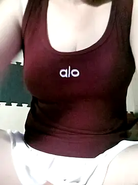 Snapshot of Surrilove chatting on September 2025 04:10:02 PM Surrilove online show from September 2025 04:10:02 PM