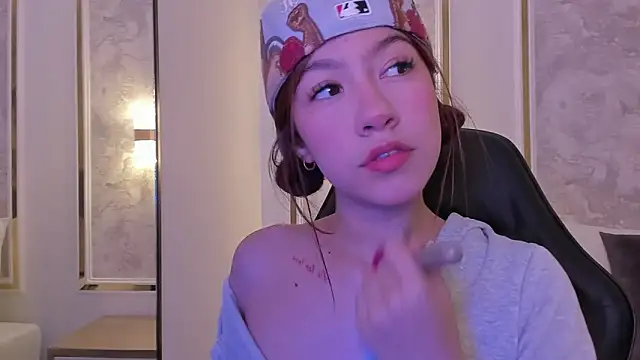 doll eyees  online show from September 2025 03:51:01 AM