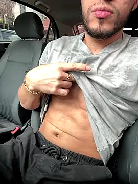 Thiago Hill online show from September 2025 07:16:01 PM