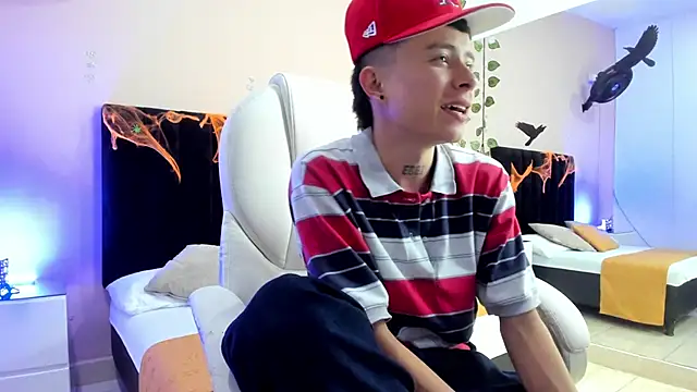 Nascary Fox online show from October 2025 07:34:01 PM