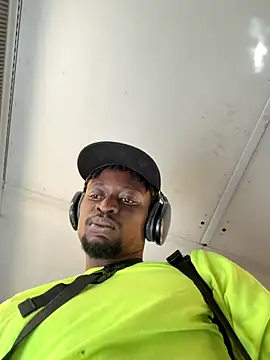 Vikehim online show from November 2025 07:02:02 PM