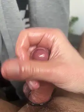 Snapshot of TerryM_F chatting on March 2026 09:17:02 AM TerryM F online show from March 2026 09:17:02 AM