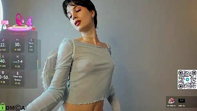 Adeline Perle online show from September 2025 01:18:02 AM